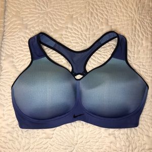 Nike women high impact sports sports bra 32E